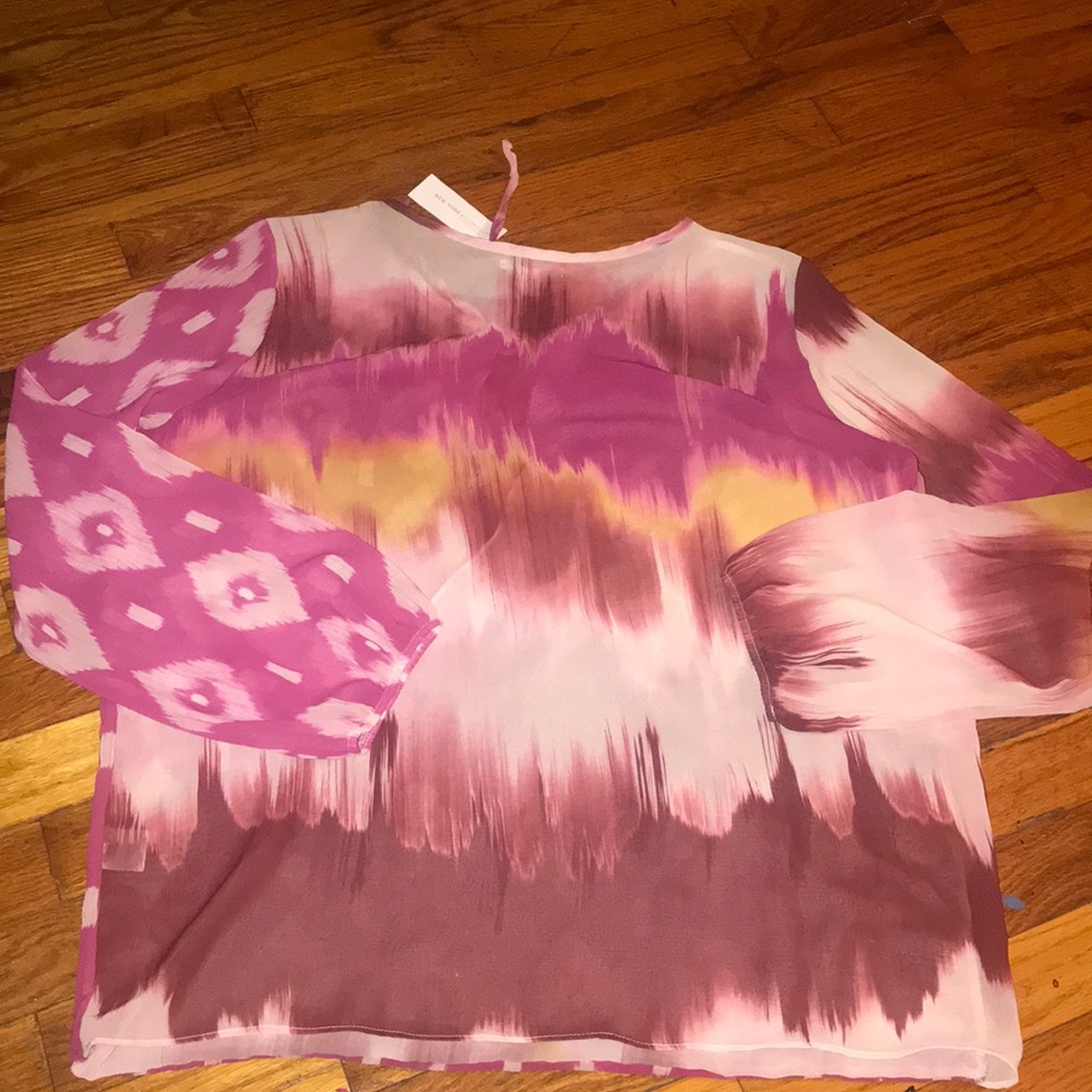 Never Worn Patterned Shear Top - image 3